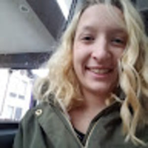 Meet your Posher, Cortney